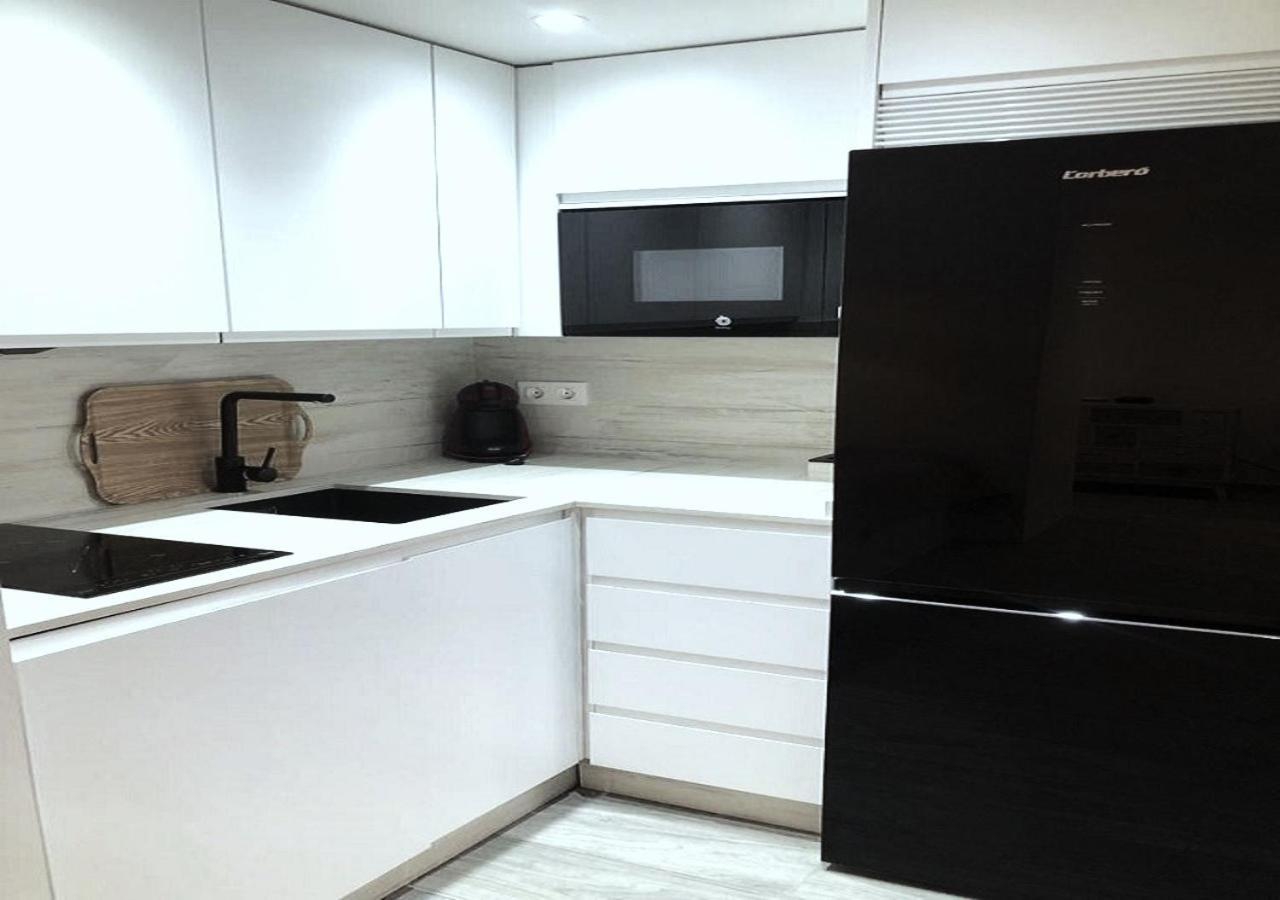 Holiday Granada Gran Via 2 מראה חיצוני תמונה